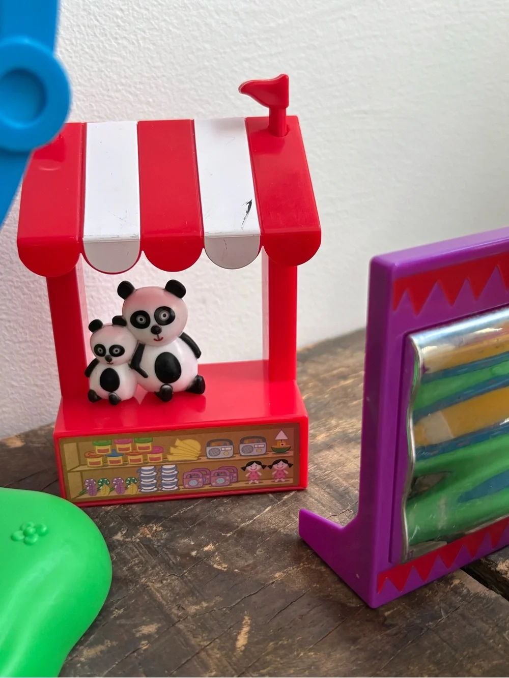 Peppa Pig Fair Playset Ferris Wheel bridge and merry go round Jazwares 2003